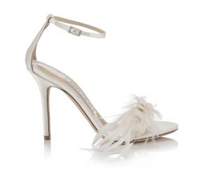 VIVIEN 100-SATIN WFEATHER BOW-IVORY AED 3300