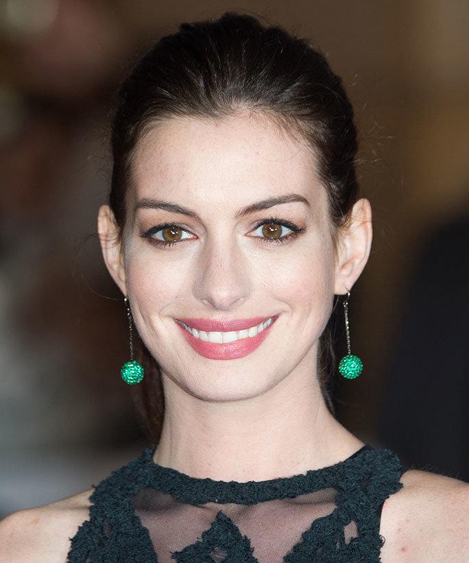 112715-anne-hathaway-lead