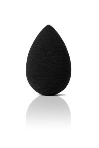 Beauty Blender Pro AED 80