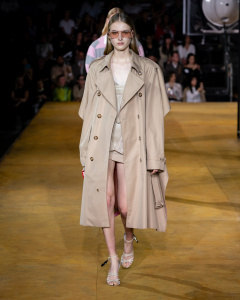 Burberry Spring_Summer 2020 Collection - Look 87