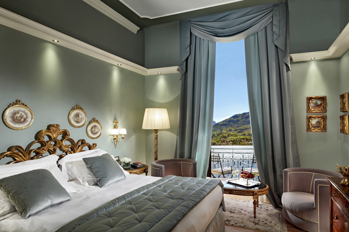 5---Lake-View-Prestige-Room