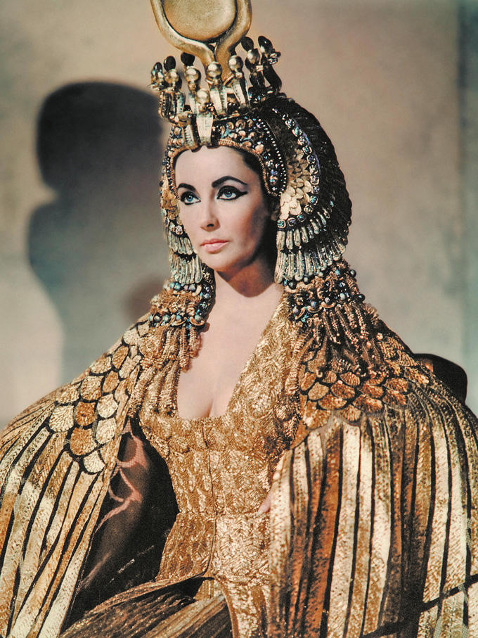 Elizabeth-Taylor-in-Cleopatra,-1963-©20th-Century-Fox--The-Kobal-Collection