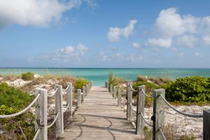 HT_yoga_hotels_parrot_cay_jef_150904