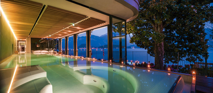 gal_1-T-Spa-by-night-1