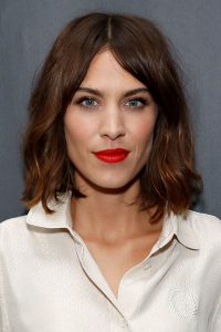01-poppy-red-lips-alexa-chung