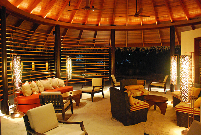 halaveli-maldives-architecture-4