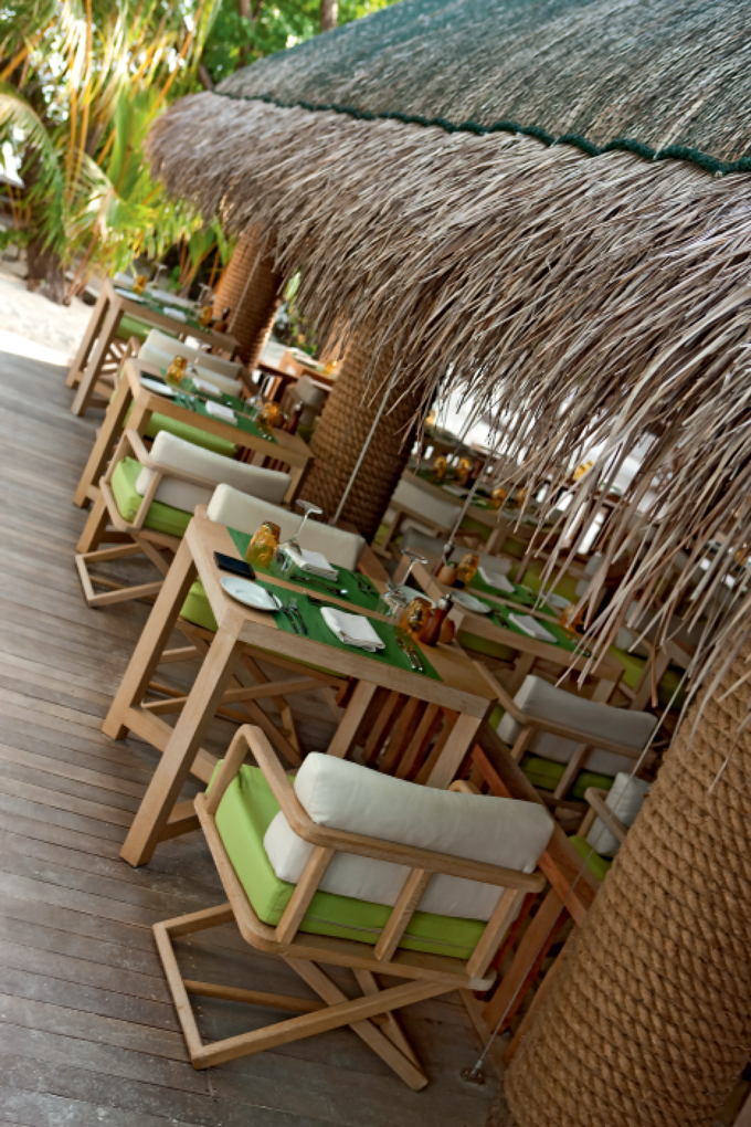 moofushi-maldives-manta-restaurant-10