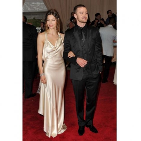 2010 theme: American Woman – fashioning a national identity