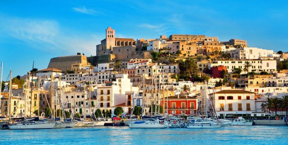 Style Miles: The Fashion Set Spill Their Holiday Secrets And Travel Tips