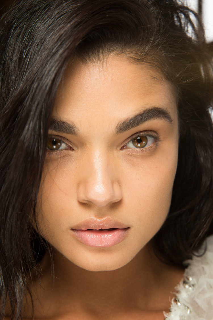 Your Cheat Sheet To Top SS18 Beauty Looks - A&E Magazine