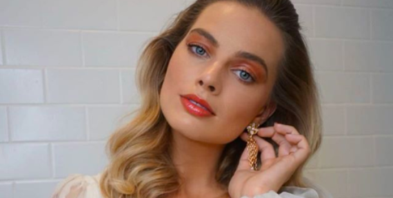 Margot Robbie's stunning makeup at the Once Upon a Time in Hollywood premiere stole the evening