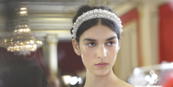 Here's how to recreate the art deco hairstyle from Ralph & Russo's couture show