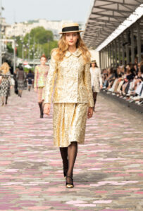 Chanel's Fall/Winter 2023-24 Haute Couture collection Epitomises Parisian  Chic - A&E Magazine